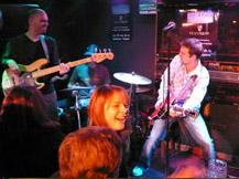 Pub pour sortir la nuit � Paris. Guinness Tavern c'est le temple du rock live. - image 8