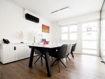 Christophe Fonteneau, dirige le cabinet, entouré d'une équipe de 10 collaborateurs, juristes, comptables et experts qui sont à votre écoute pour vous conseiller, construire, développer votre entreprise. - image 7 Christophe Fonteneau, dirige le cabinet, entouré d'une équipe de 10 collaborateurs, juristes, comptables et experts qui sont à votre écoute pour vous conseiller, construire, développer votre entreprise. - image 7