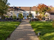 Le Trevise Event dispose de deux salons évènementiels : le salon Colbert avec terrasse, pour des évènements festifs, mariages, fêtes religieuses et repas de famille et le salon Penthièvre qui s'adapte à  l’organisation de lancement de produits, conférence, séminaire et conventions - image 3
