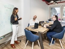 Afin que vous ayez un retour sur investissement le plus rapidement possible, nous développons vos applications et vos outils sur-mesure tout en vous conseillant les technologies les mieux adaptées à votre projet. - image 4