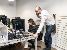 Afin que vous ayez un retour sur investissement le plus rapidement possible, nous développons vos applications et vos outils sur-mesure tout en vous conseillant les technologies les mieux adaptées à votre projet. - image 4 - image 5 - image 6