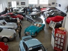 Le site dispose d'un showroom de 575m2 et de deux terrasses (intérieure et extérieure) - image 3