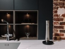 Fontaines écologiques, design contemporain qui se fondent dans l’espace des utilisateurs, Koela permet de consommer l’eau de manière naturelle et responsable, pour assurer l’avenir de notre santé mais aussi celui de notre planète - image 2