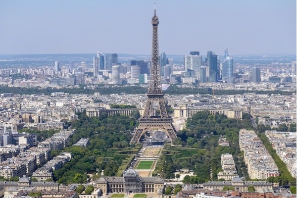 Assurances, protection sociale et épargne - pr&eacute;sentation 2