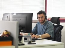 <BR>Comment ça fonctionne ? <BR>►Extraction de caractéristiques : Nos algorithmes identifient automatiquement les informations les plus pertinentes en fonction de vos consignes.<BR>►Apprentissage automatique : Notre IA apprend en continu pour améliorer ses performances au fil du temps. - image 5