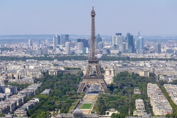 Finances entreprises patrimoine Family Office qui intervient  sur l'ensemble des problématiques que soumettent les chefs d’entreprises - présentation 3