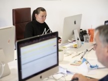 L'activité s'articule autour de trois pôles complémentaires : <BR>une boutique parisienne de 150 m² implantée au 75 bis Boulevard de Clichy (Paris 9ᵉ) depuis 2007 — seule adresse parisienne entièrement dédiée au rugby ; <BR>un site e-commerce de référence — BOUTIQUE-RUGBY.COM, premier vendeur mondial de maillots de rugby en ligne ; •<BR>un entrepôt logistique à Villejust (Essonne), qui assure la préparation et l'expédition des commandes vers la France et l'Europe. - image 3 - image 4 - image 5 L'activité s'articule autour de trois pôles complémentaires : <BR>une boutique parisienne de 150 m² implantée au 75 bis Boulevard de Clichy (Paris 9ᵉ) depuis 2007 — seule adresse parisienne entièrement dédiée au rugby ; <BR>un site e-commerce de référence — BOUTIQUE-RUGBY.COM, premier vendeur mondial de maillots de rugby en ligne ; •<BR>un entrepôt logistique à Villejust (Essonne), qui assure la préparation et l'expédition des commandes vers la France et l'Europe. - image 3 - image 4 - image 5