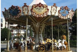 Location de manège carrousel, chevaux de bois, manèges forains authentiques. - pr&eacute;sentation 3